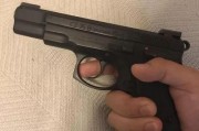 小熊手电筒 